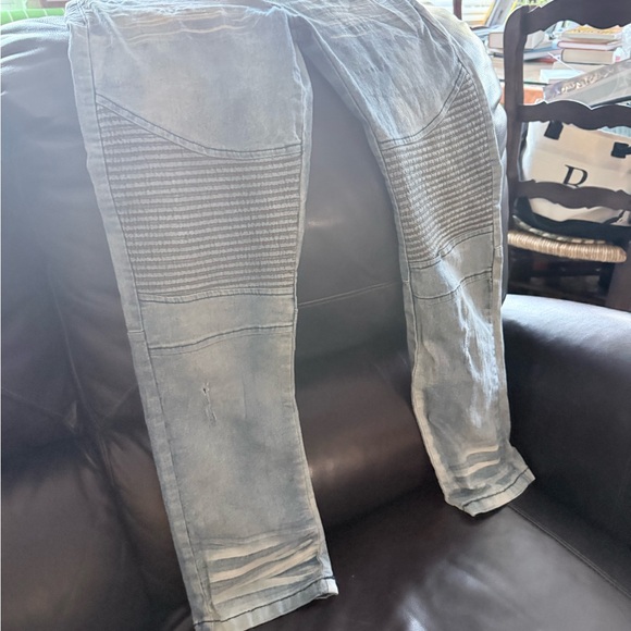 STEVE’S JEANS and ENCRYPTED RIPPED JEANS - Picture 4 of 6